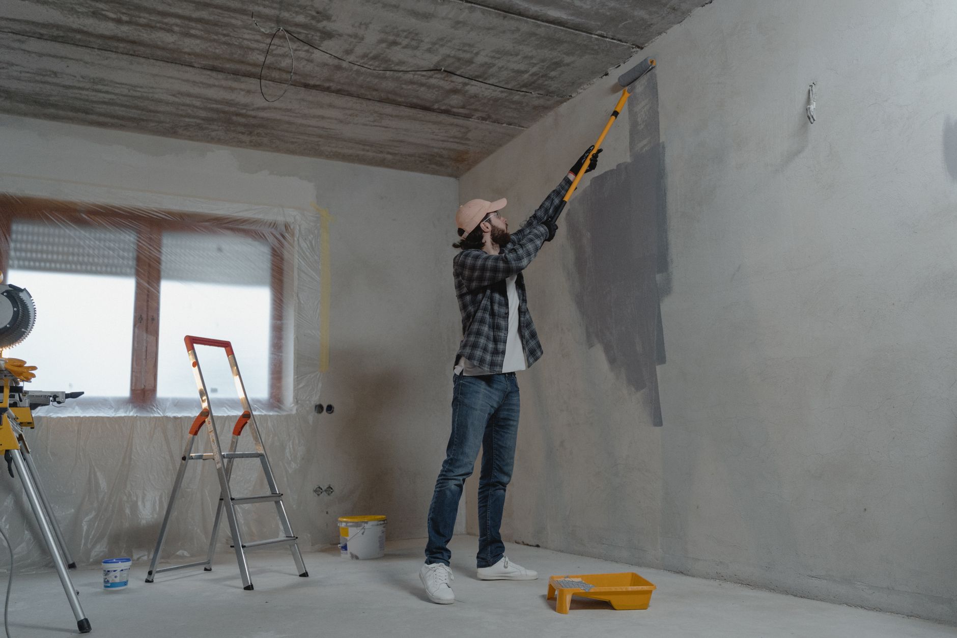 Peintre en Bâtiment équipe à Alès